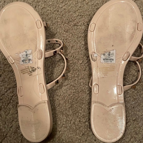 Nude studded sandals - Picture 3 of 3